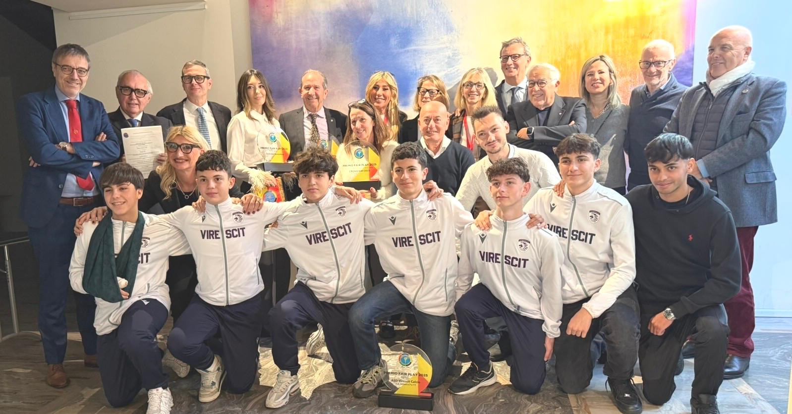 SOCCORRE E SALVA UN UOMO IN ARRESTO CARDIACO, PREMIO A FEDERICA SORRENTINO, CONSIGLIERA GLGS